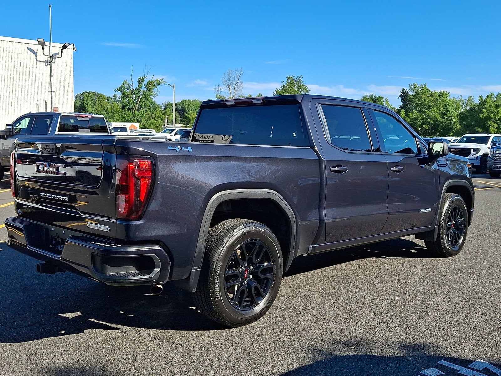 2023 GMC Sierra 1500 Elevation