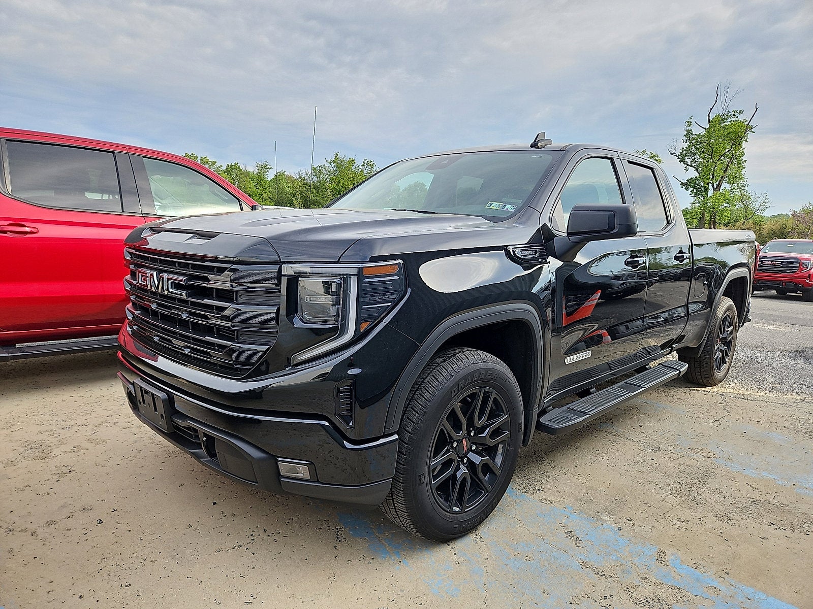 2024 GMC Sierra 1500 Elevation