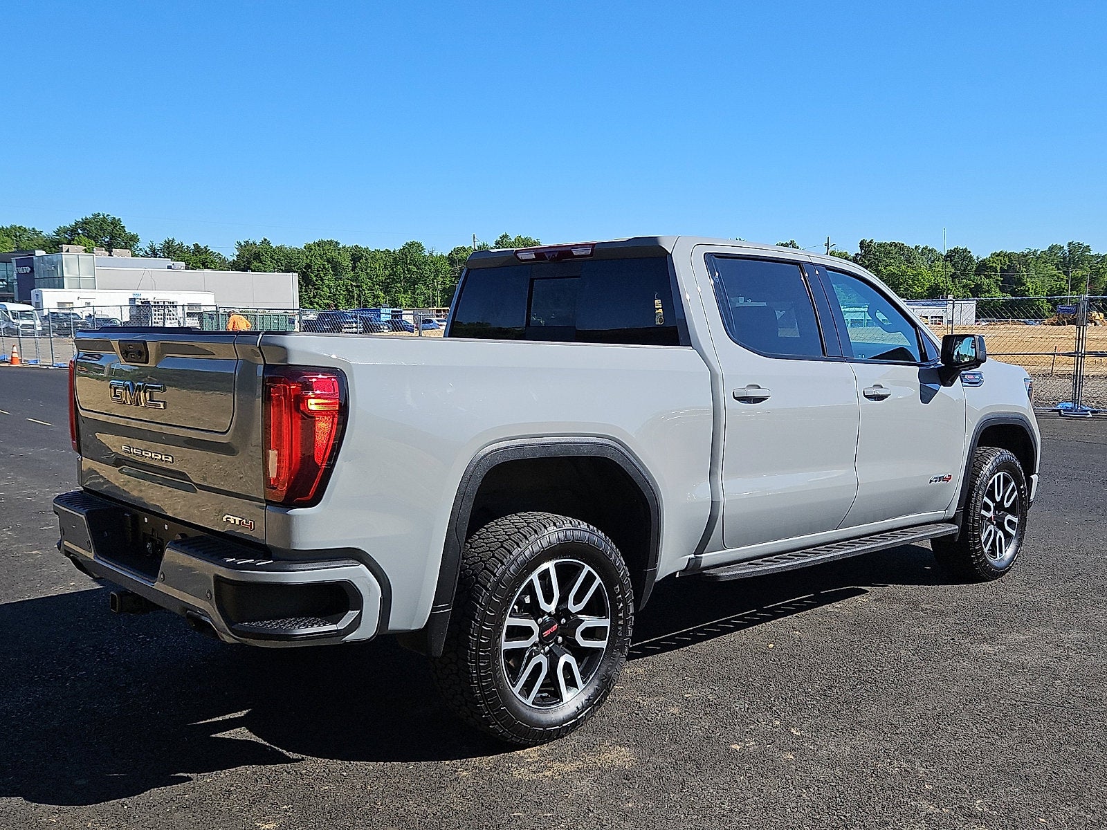 2025 GMC Sierra 1500 AT4