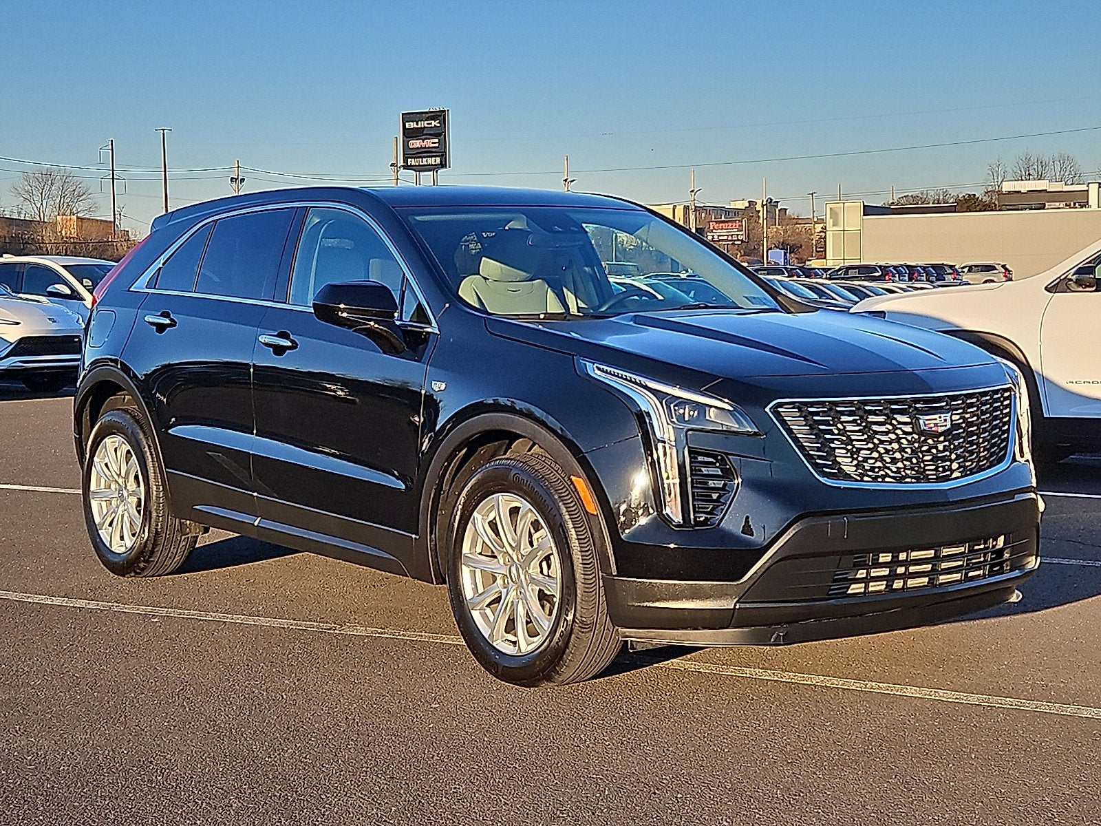 2023 Cadillac XT4 Luxury