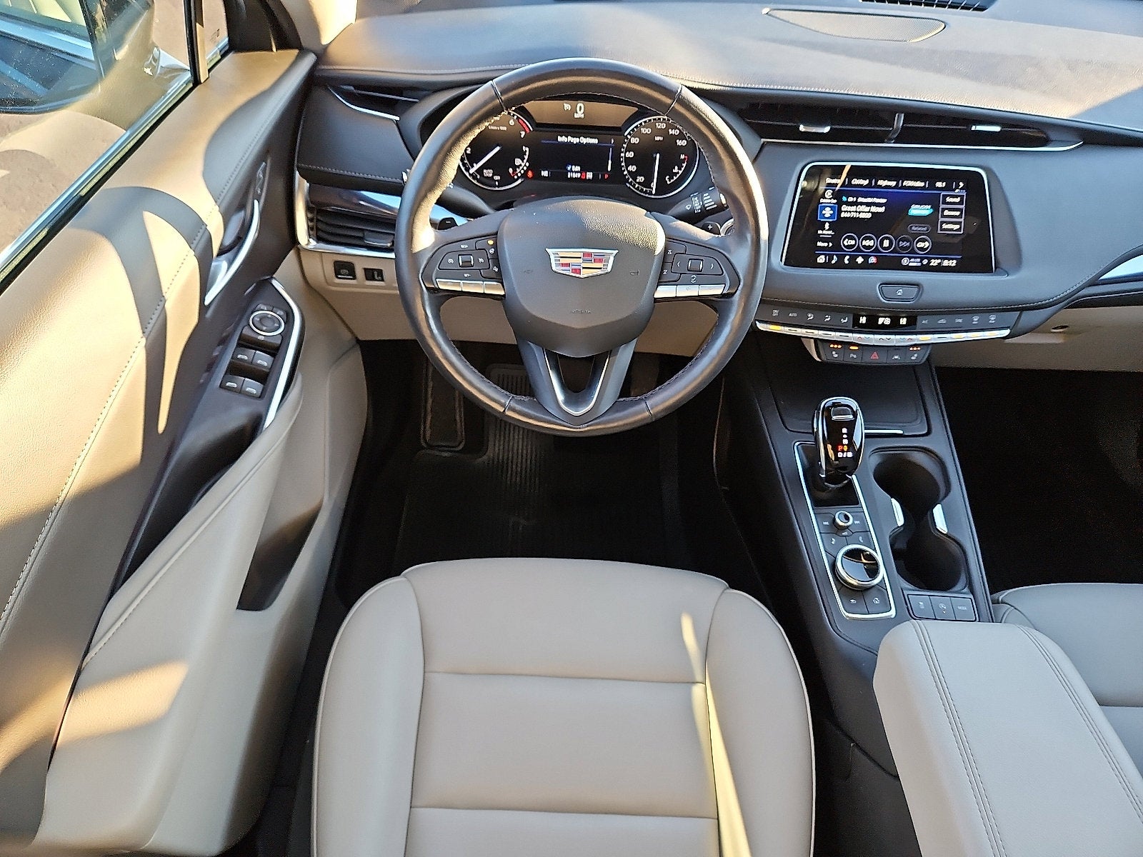 2023 Cadillac XT4 Luxury