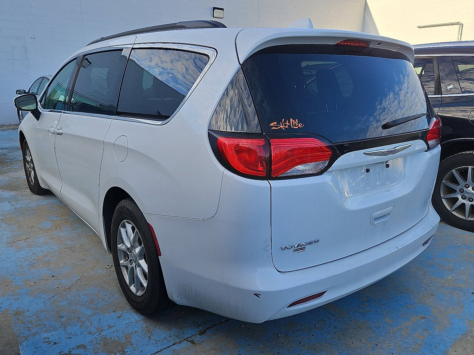 2020 Chrysler Voyager LXI