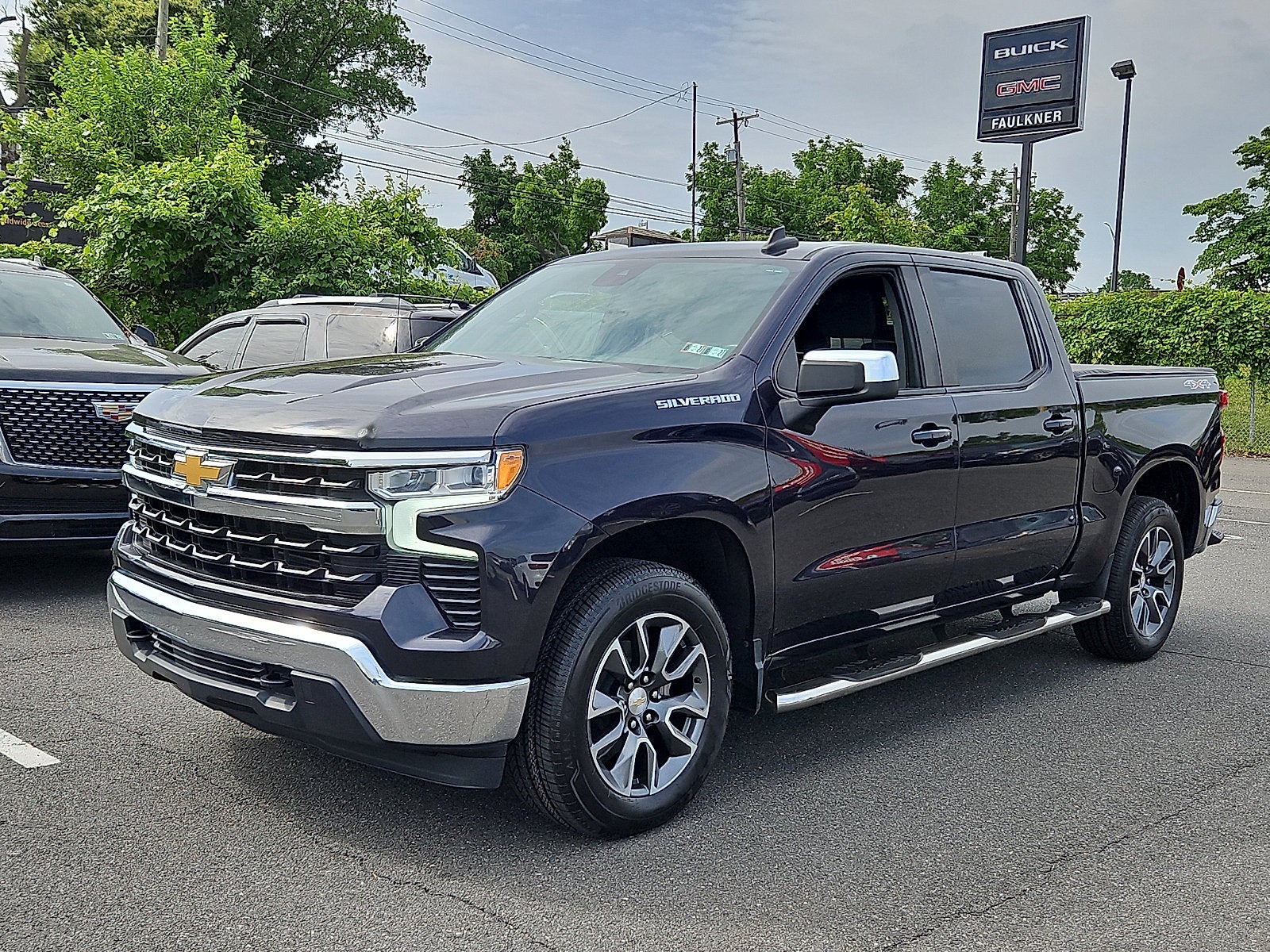 2023 Chevrolet Silverado 1500 LT (2FL)