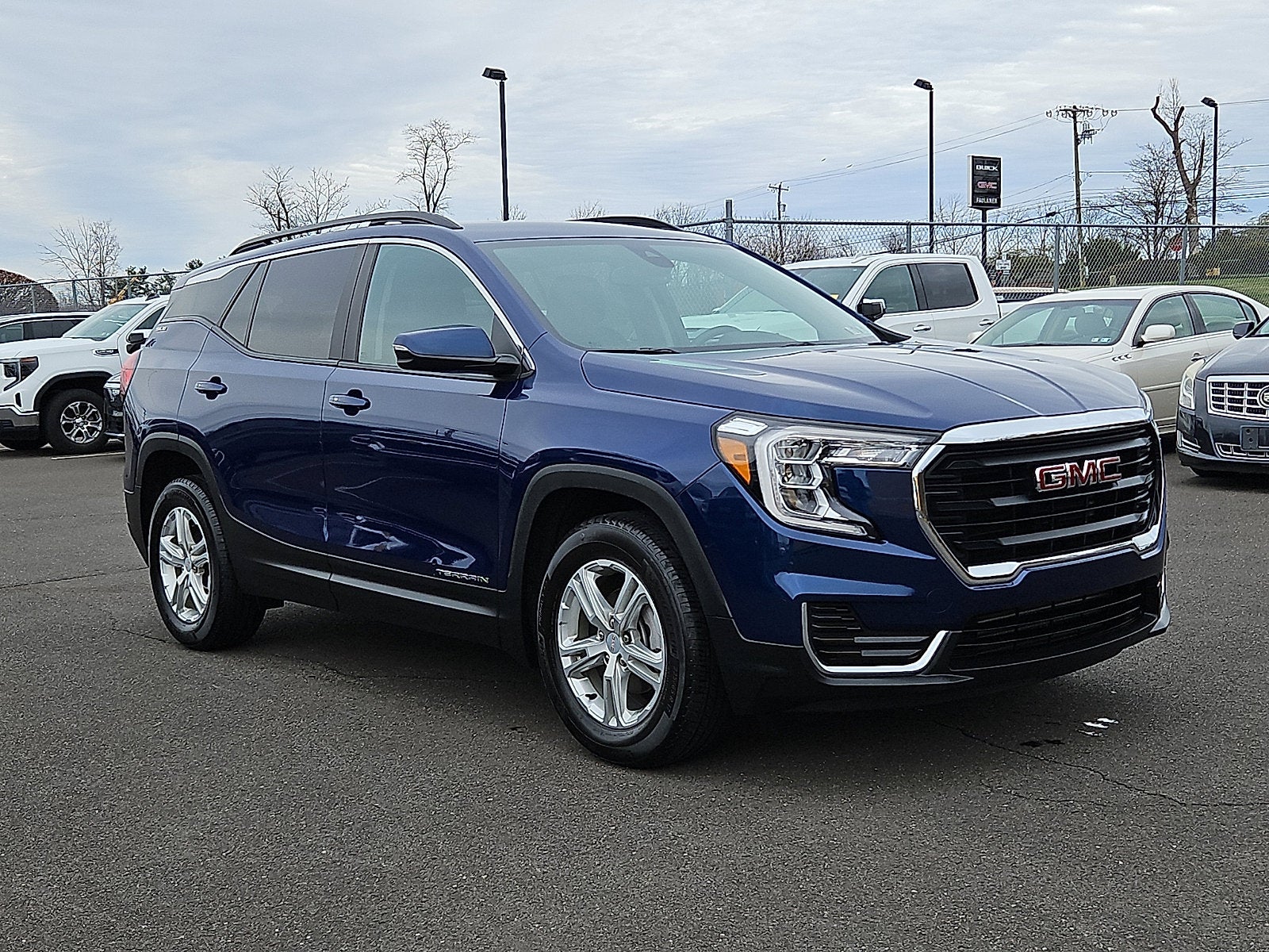 2023 GMC Terrain SLE