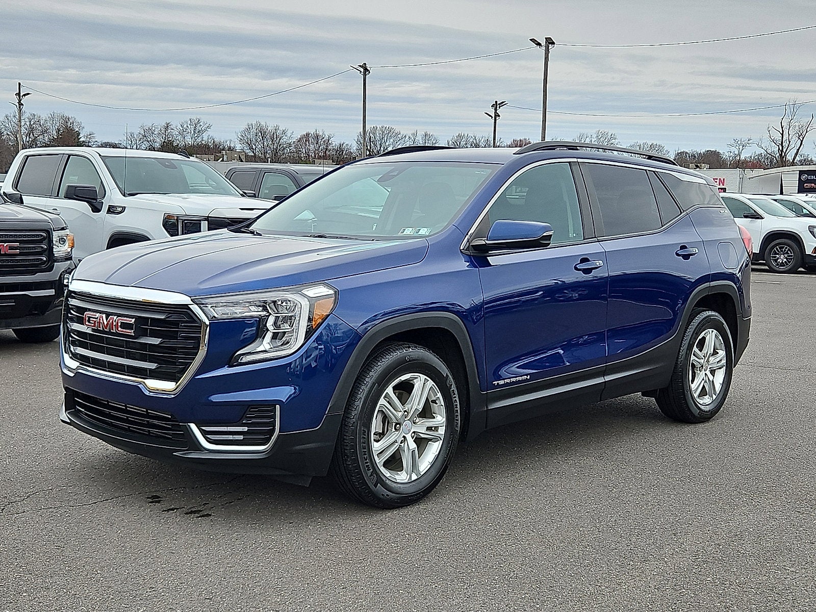 2023 GMC Terrain SLE