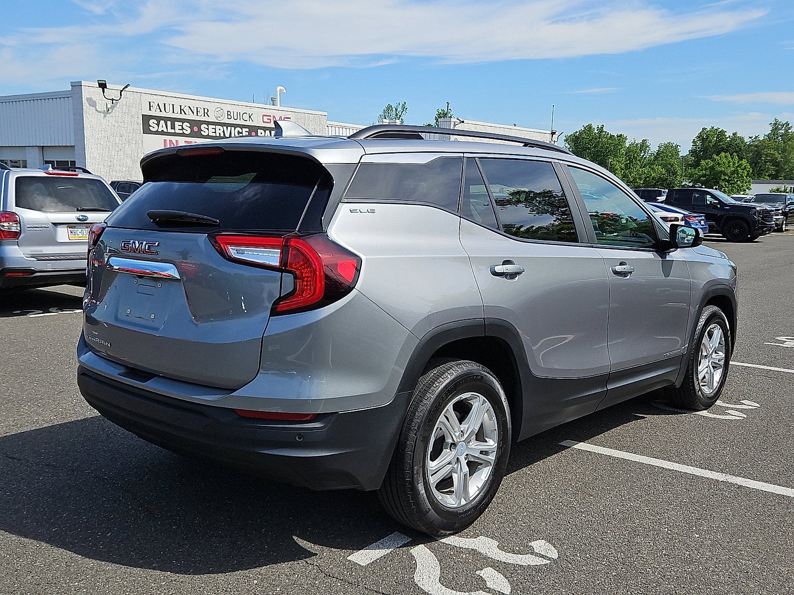 2023 GMC Terrain SLE