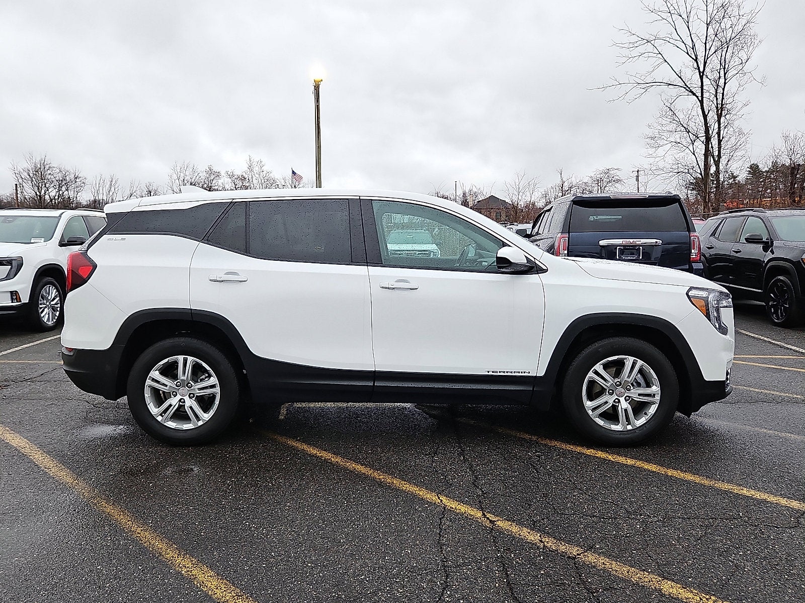 2024 GMC Terrain SLE