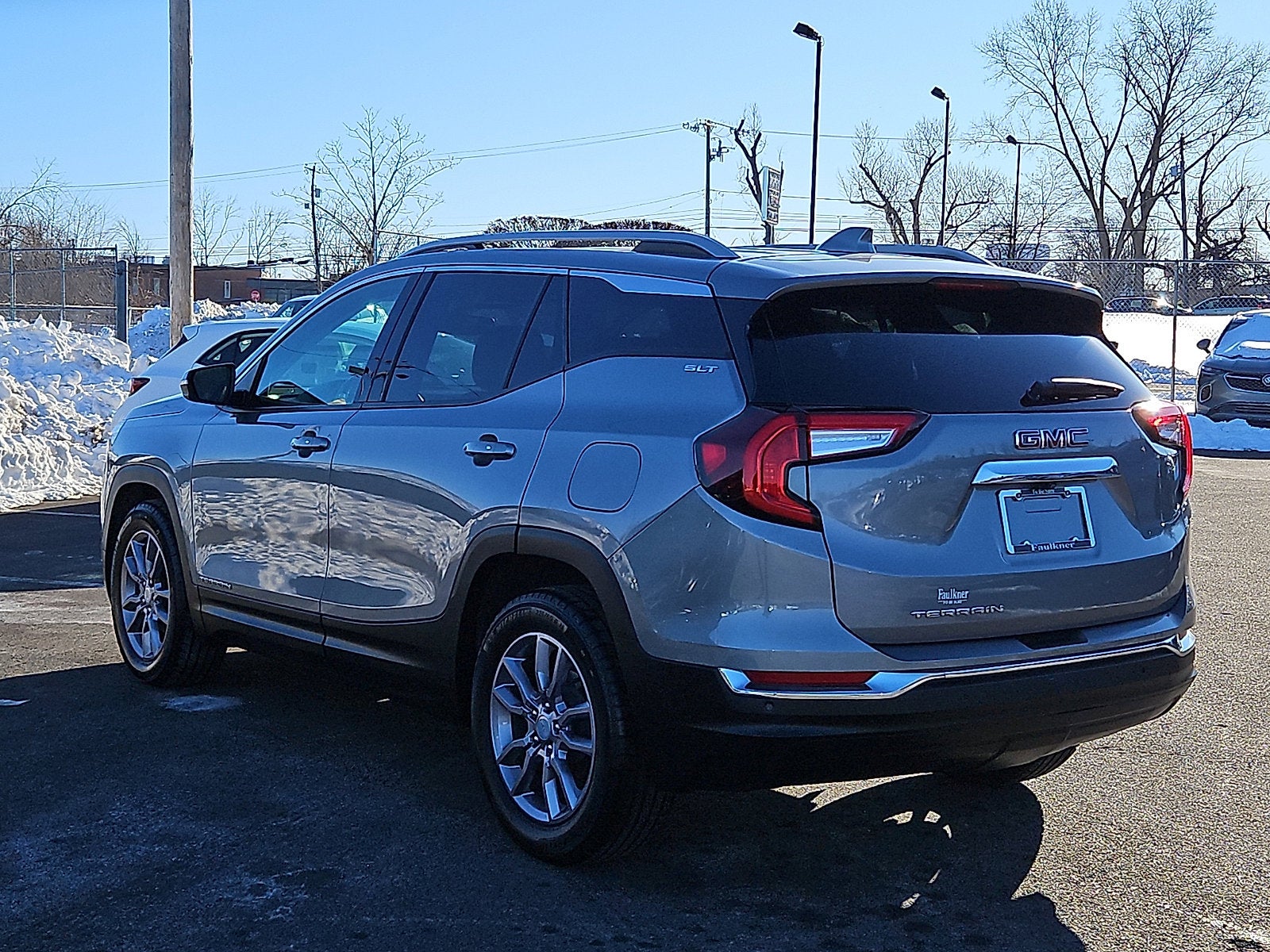 2023 GMC Terrain SLT
