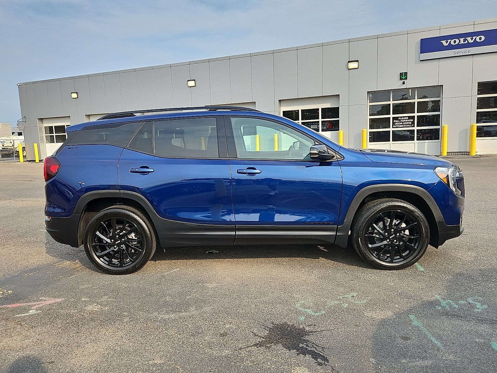 2023 GMC Terrain SLT