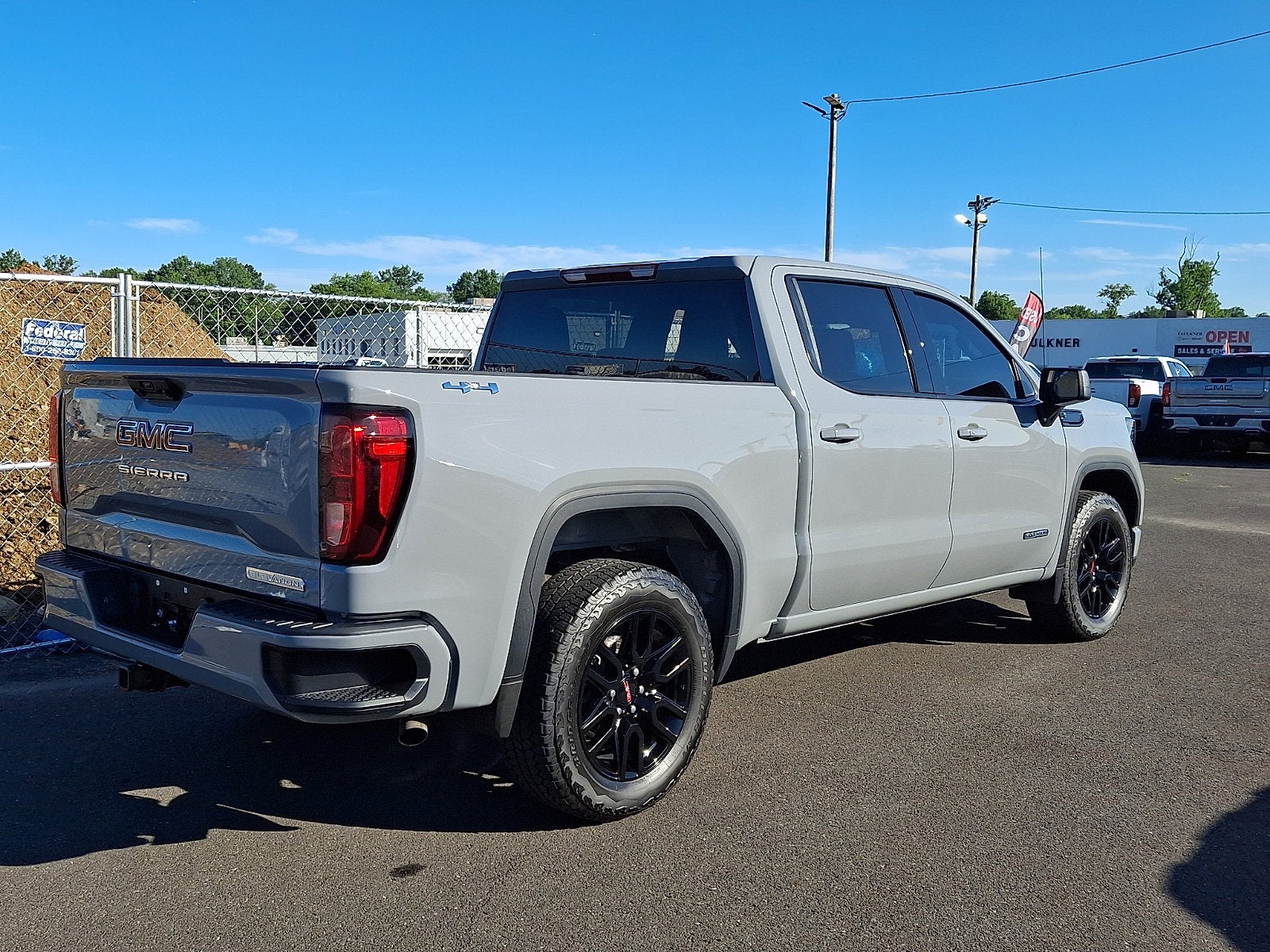 2024 GMC Sierra 1500 Elevation