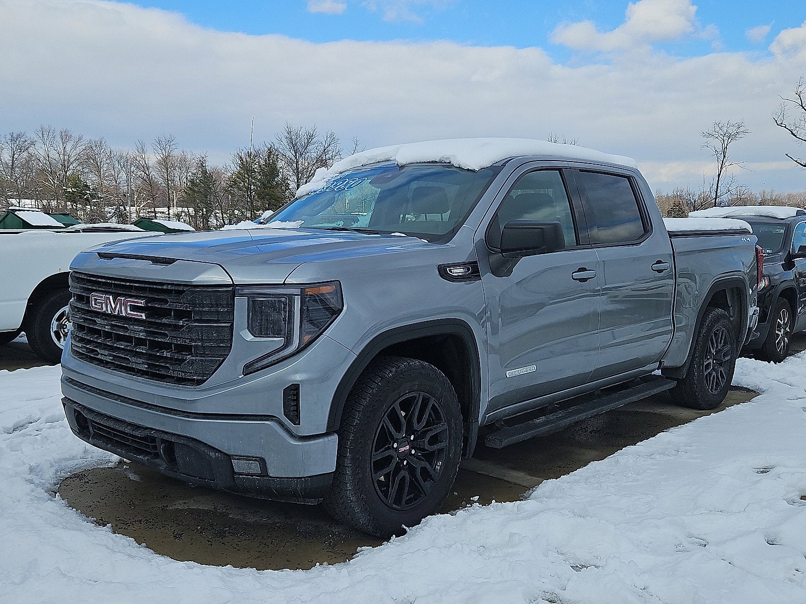 2025 GMC Sierra 1500 Elevation