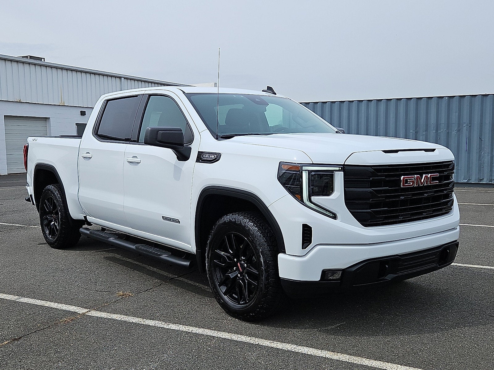2025 GMC Sierra 1500 Elevation