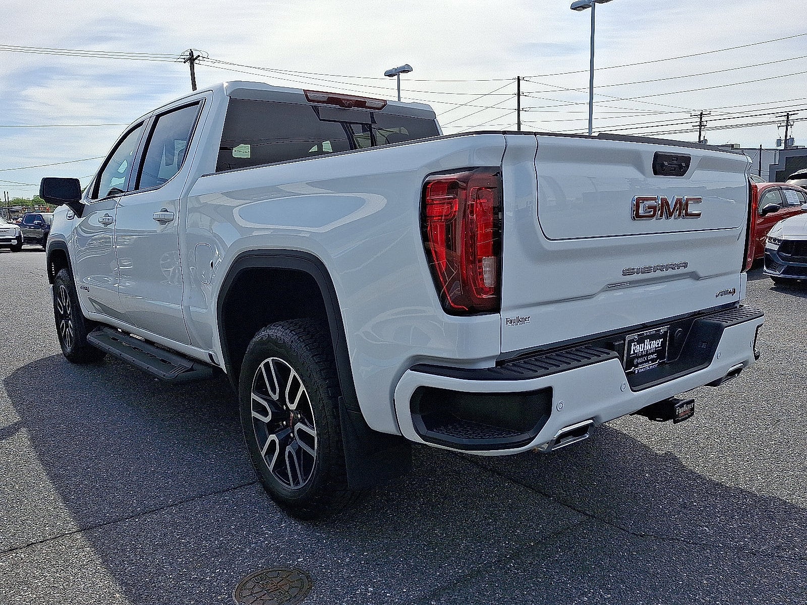 2025 GMC Sierra 1500 AT4