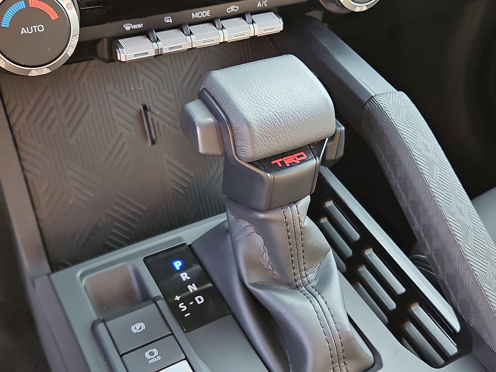 2024 Toyota Tacoma 4WD SR5
