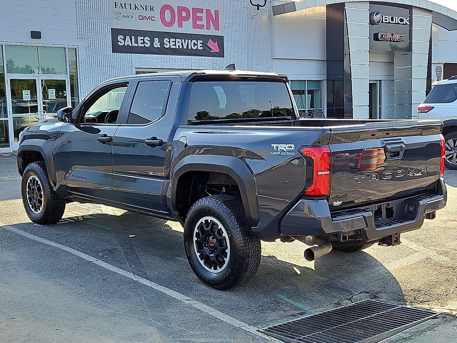 2024 Toyota Tacoma 4WD SR5