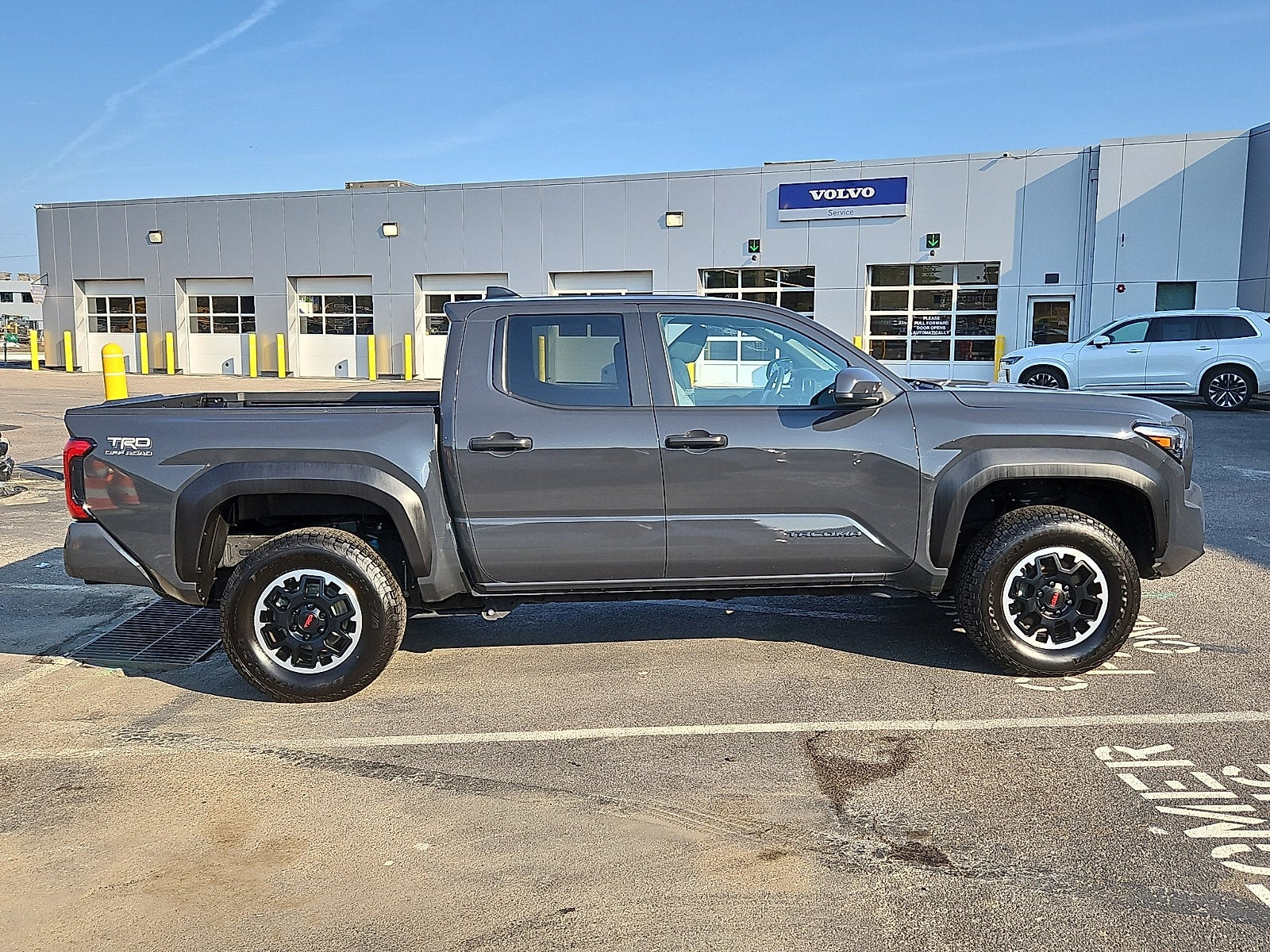 2024 Toyota Tacoma 4WD SR5