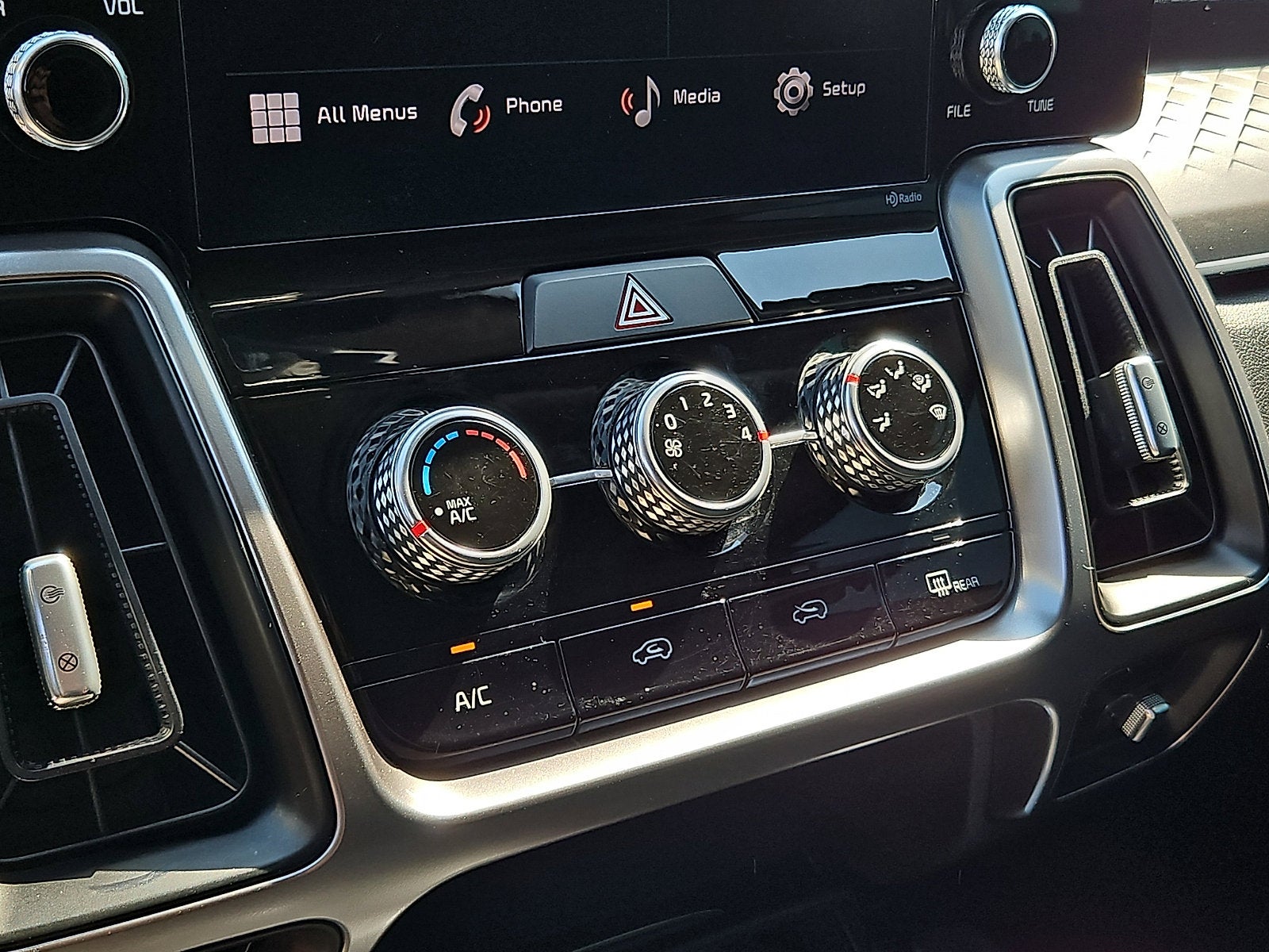 2022 Kia Sorento LX