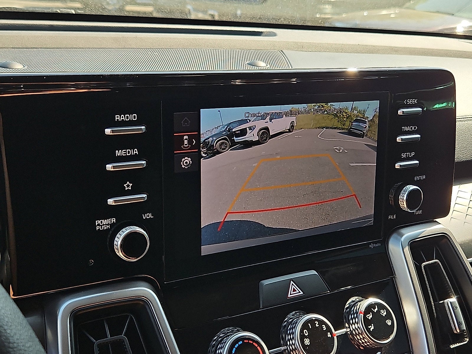 2022 Kia Sorento LX