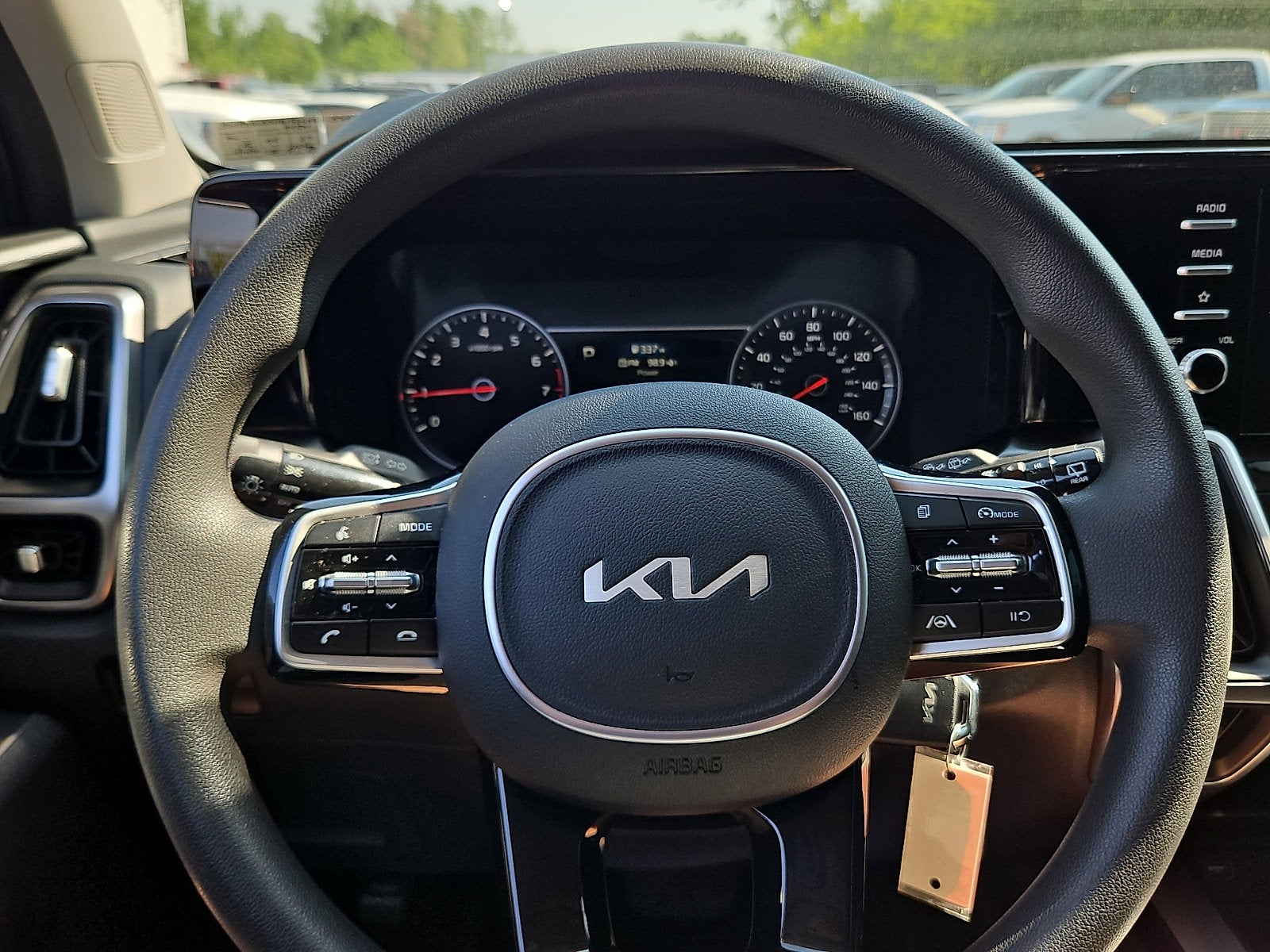 2022 Kia Sorento LX