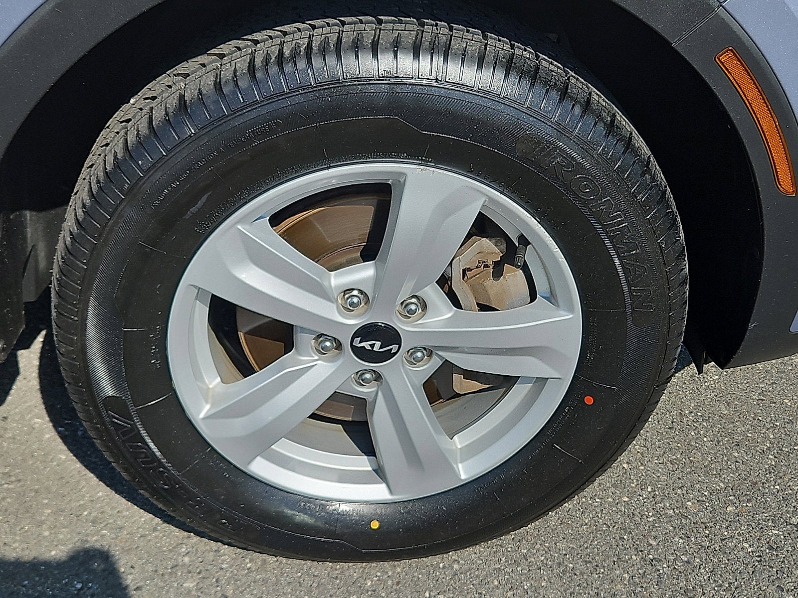 2022 Kia Sorento LX