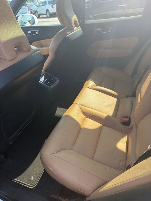 2019 Volvo XC60 Inscription