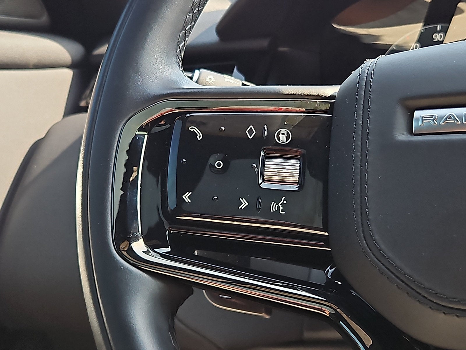 2025 Land Rover Range Rover Velar P250 Dynamic SE