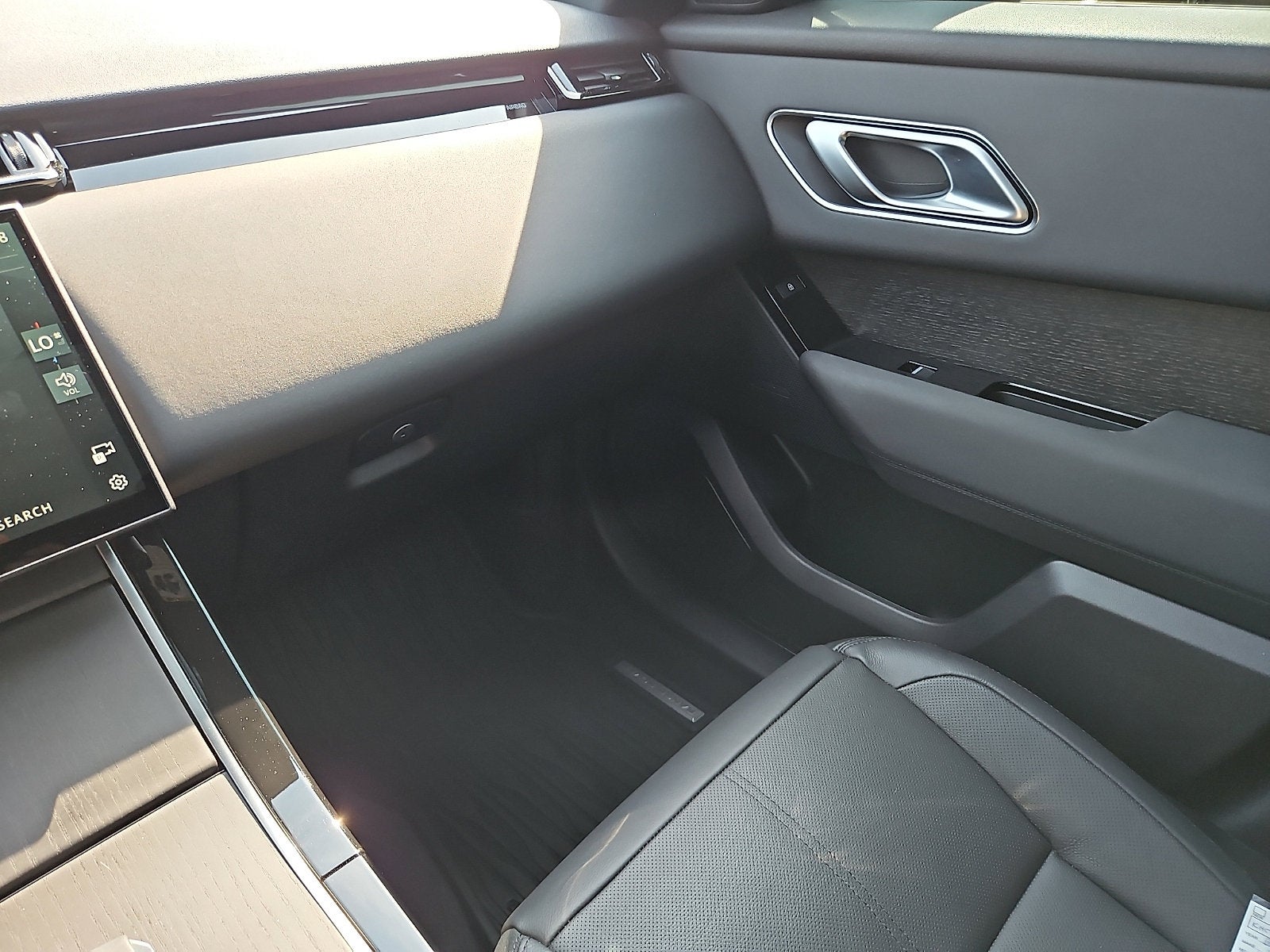 2025 Land Rover Range Rover Velar P250 Dynamic SE