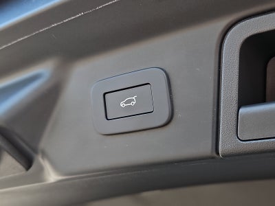 2025 Land Rover Range Rover Velar P250 Dynamic SE