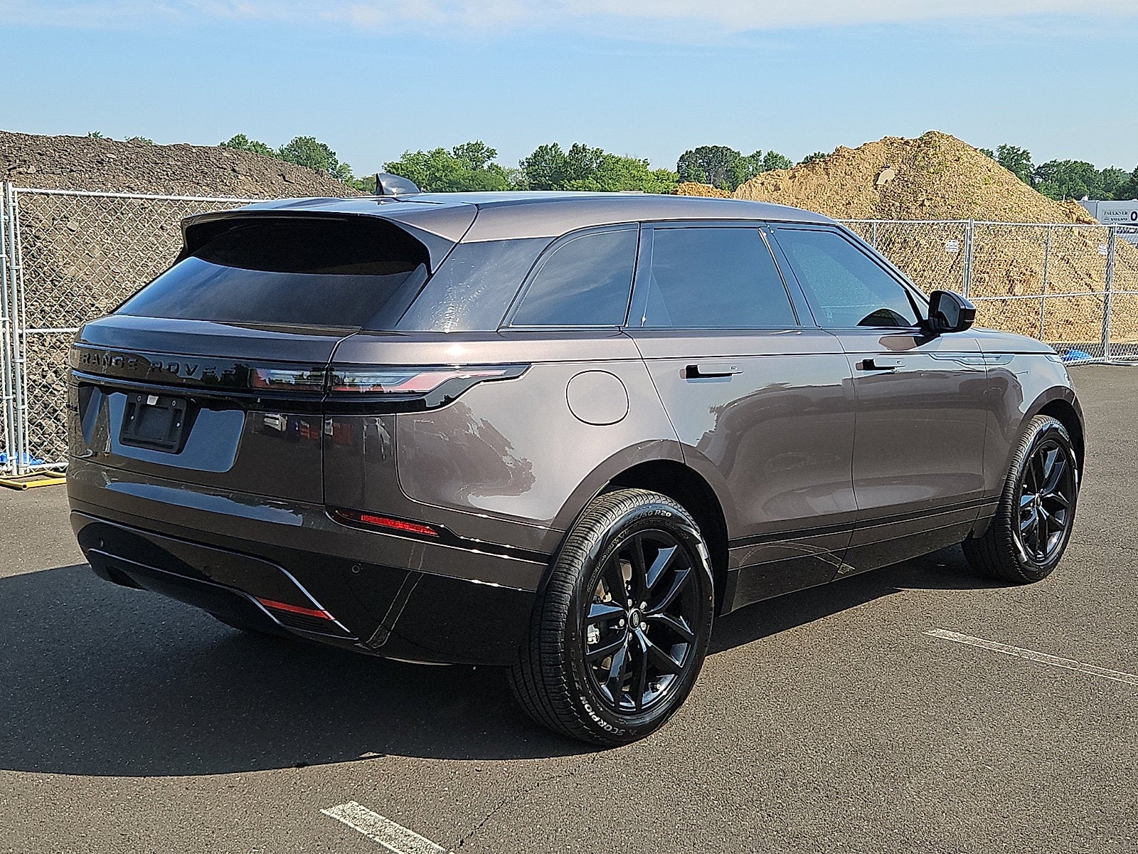 2025 Land Rover Range Rover Velar P250 Dynamic SE