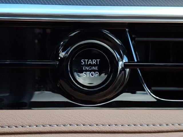 2027 INFINITI QX80 LUXE AWD *Ltd Avail*