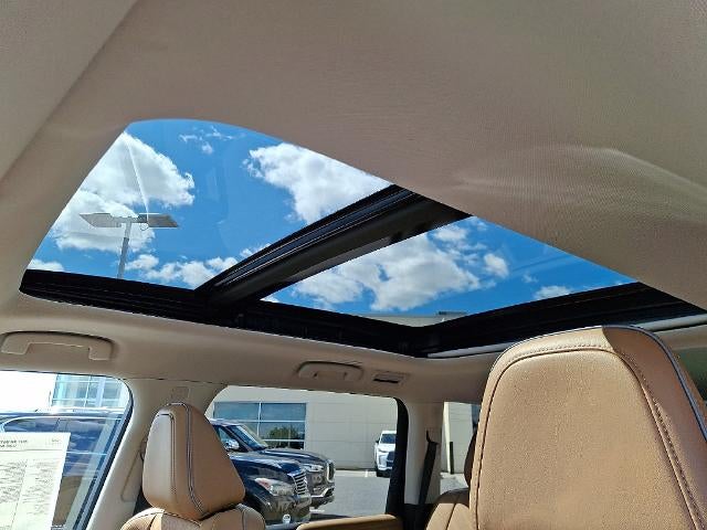2027 INFINITI QX80 LUXE AWD *Ltd Avail*