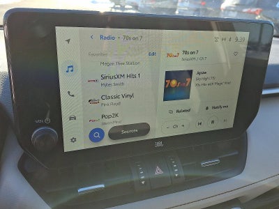 2025 Toyota RAV4 XLE Premium AWD (Natl)