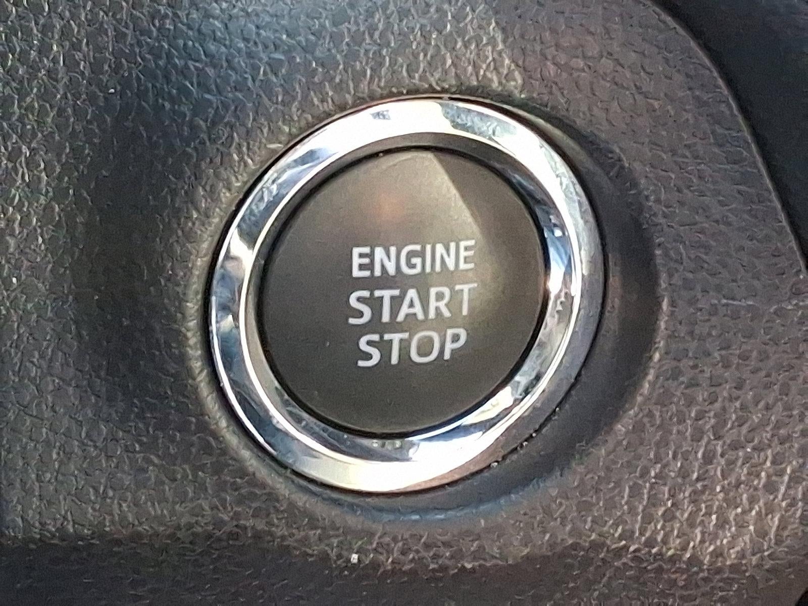 2025 Toyota RAV4 XLE Premium AWD (Natl)