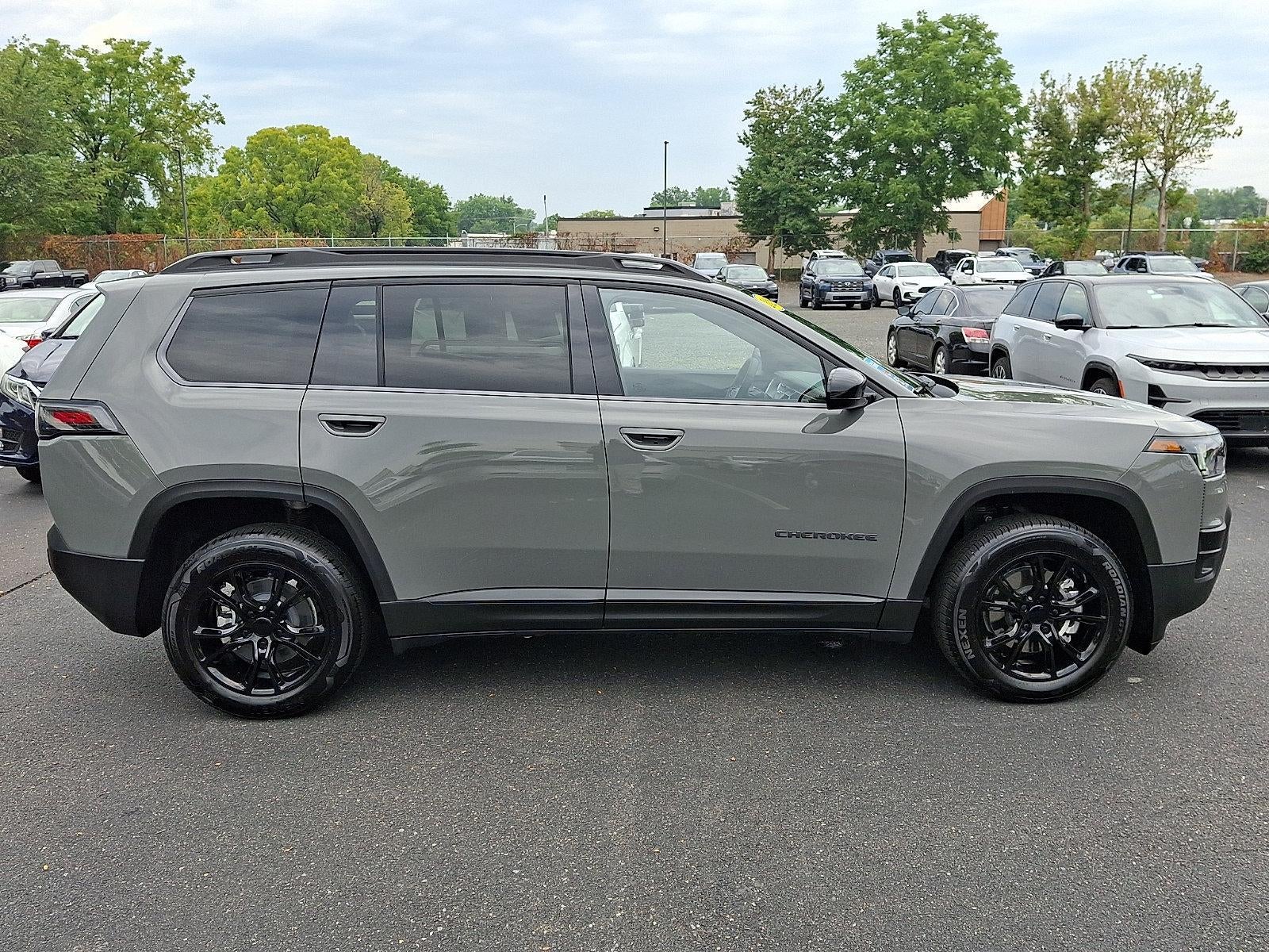 2026 Jeep Cherokee Laredo 4x4