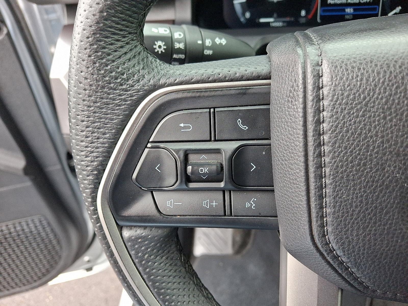 2025 Toyota Tacoma 4WD 4WD SR Double Cab 5' Bed MT (Natl)