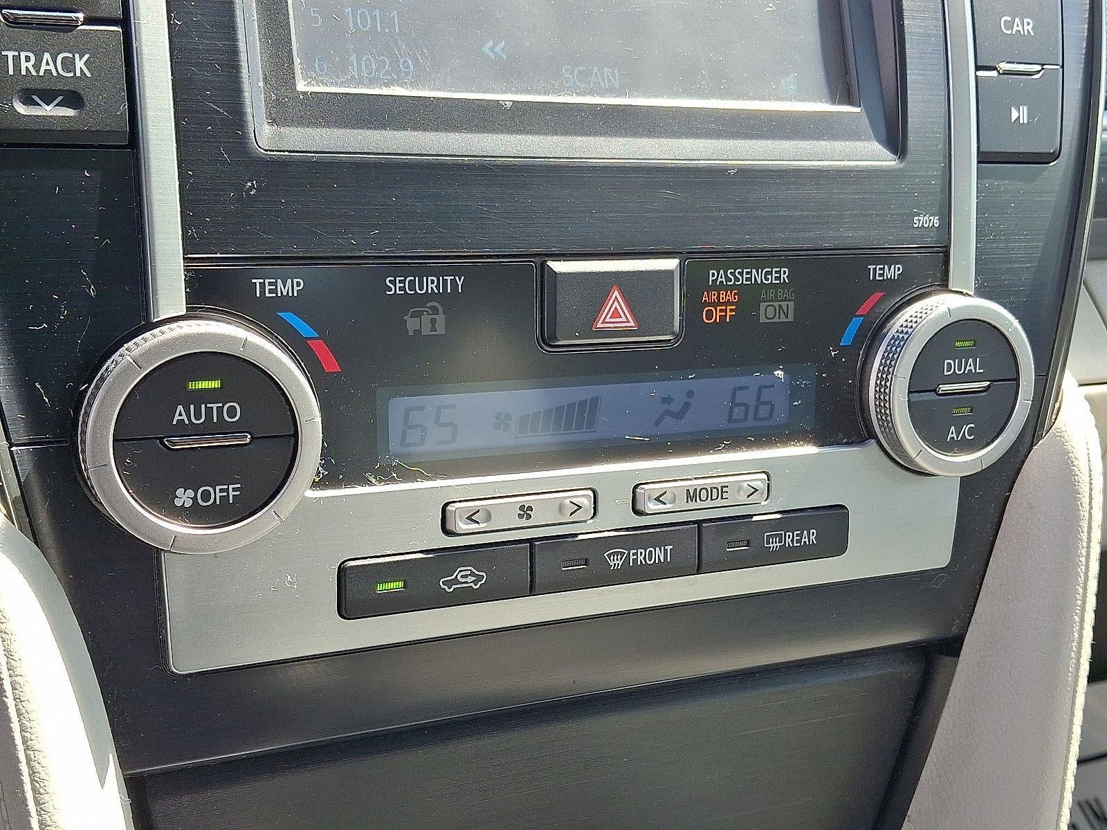 2013 Toyota Camry Hybrid 4dr Sdn LE (Natl)