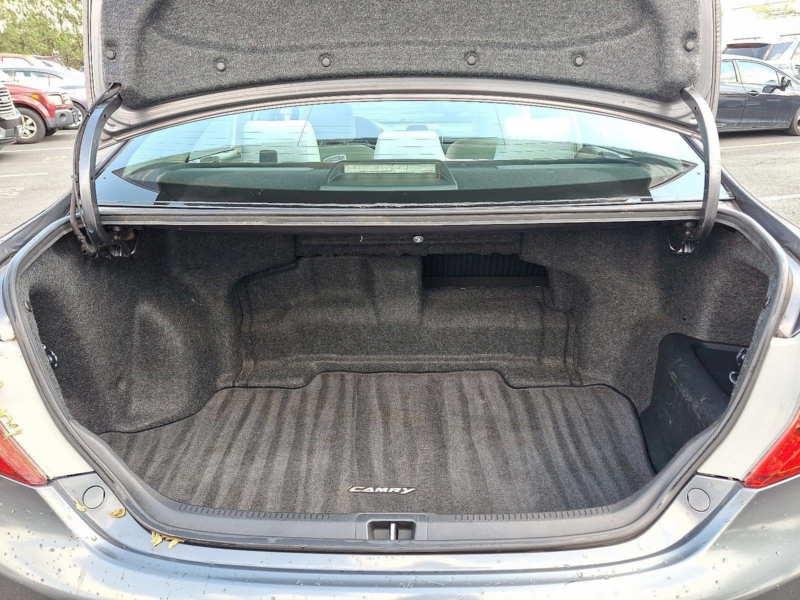 2013 Toyota Camry Hybrid 4dr Sdn LE (Natl)