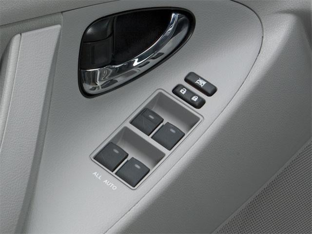 2010 Toyota Camry 4dr Sdn V6 Auto LE (Natl)