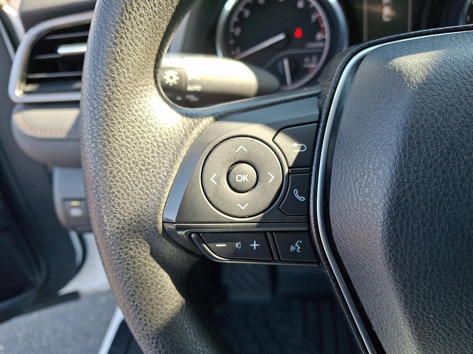 2020 Toyota Camry LE Auto (Natl)