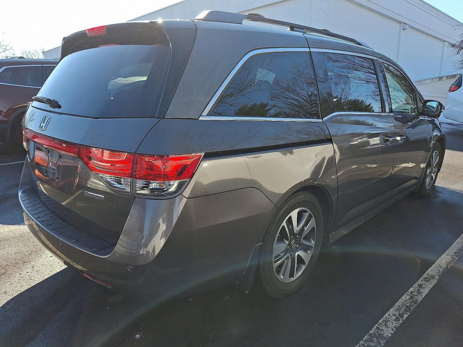 2015 Honda Odyssey Touring with DVD Rear Entertainment System and Navigation