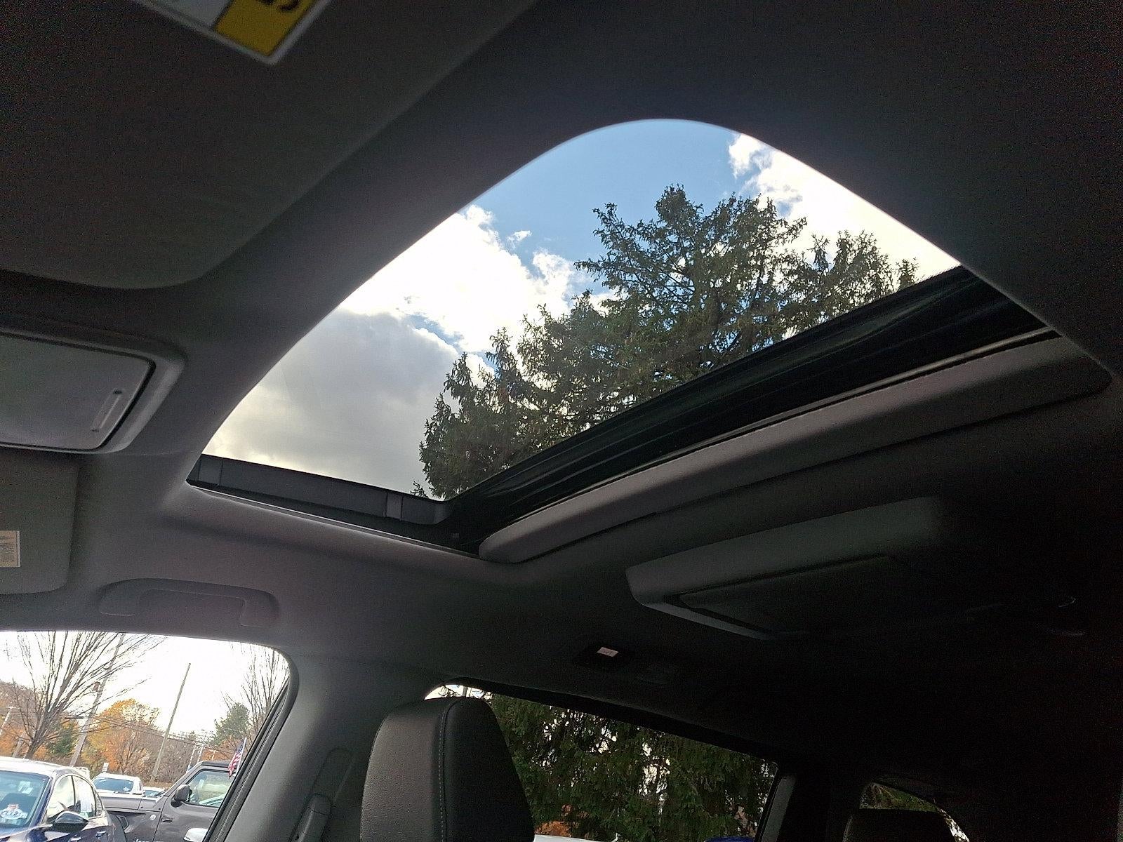 2024 Honda Odyssey Touring Auto