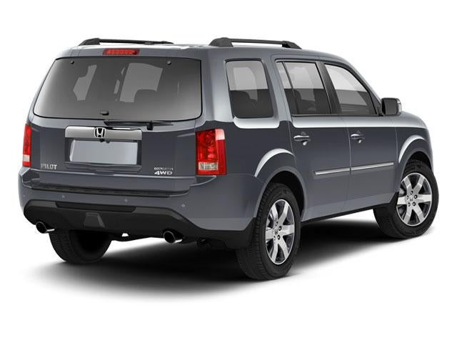 2012 Honda Pilot 4WD Touring with DVD Rear Entertainment System and Navigation