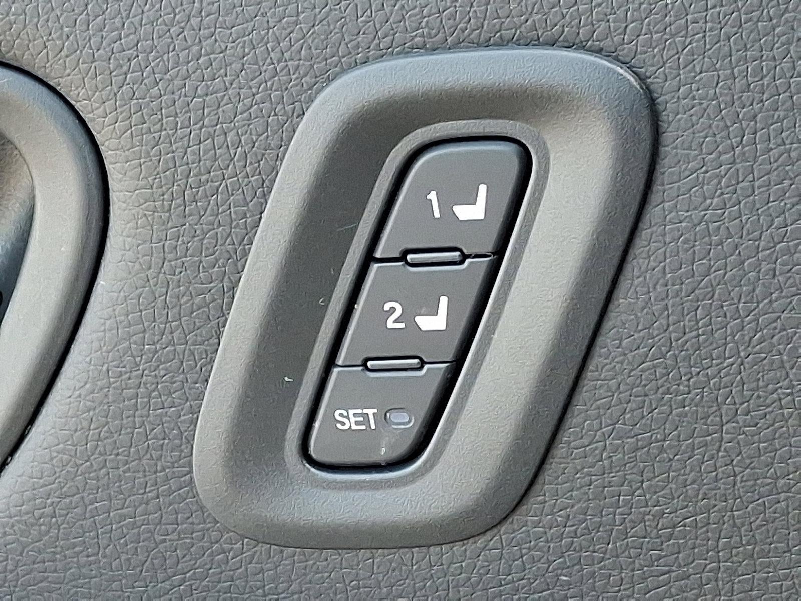 2023 Honda Pilot EX-L 8 Passenger AWD