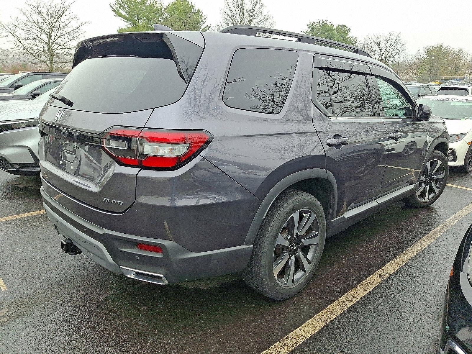 2023 Honda Pilot Elite AWD