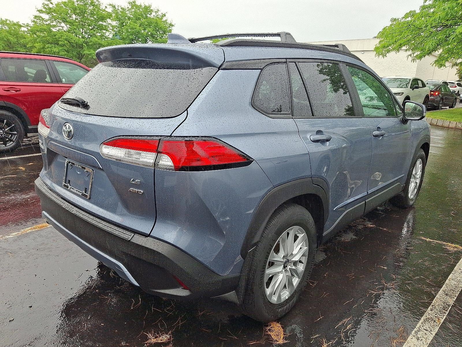 2023 Toyota Corolla Cross LE 4WD (Natl)