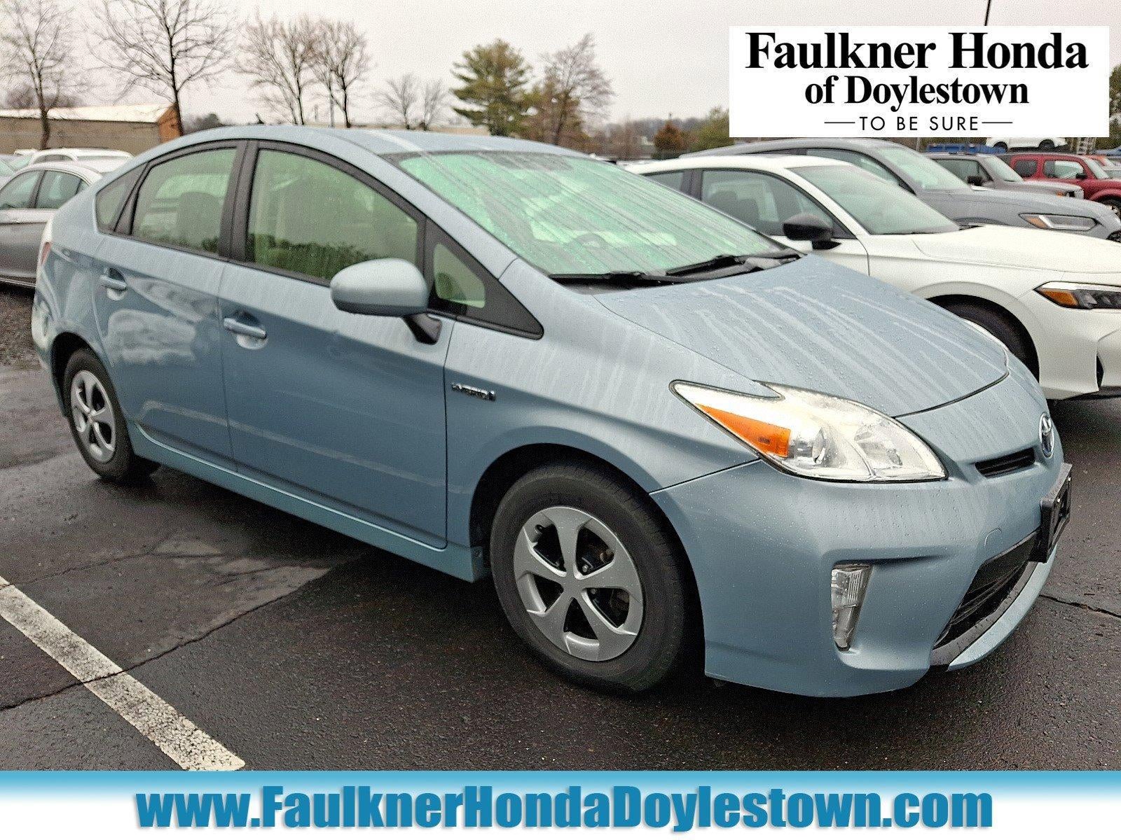 2014 Toyota Prius 5dr HB Four (Natl)