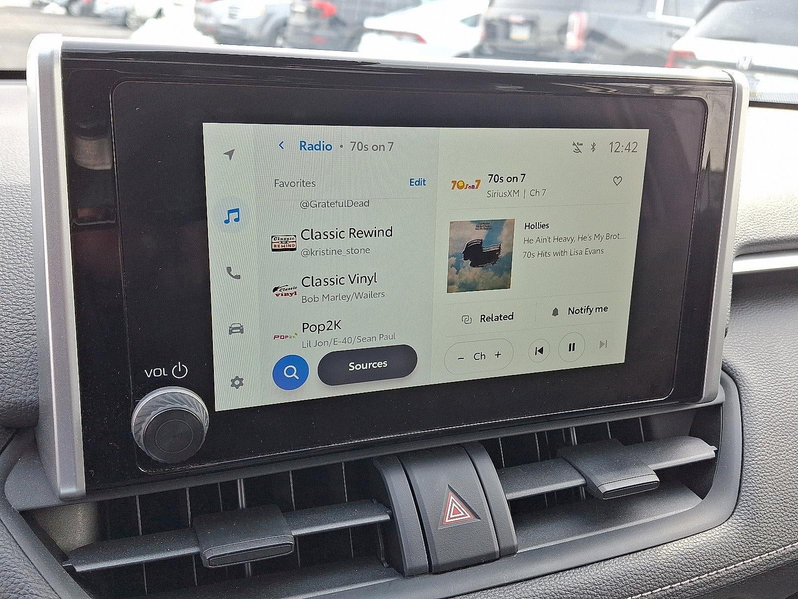 2025 Toyota RAV4 Hybrid XLE AWD (Natl)