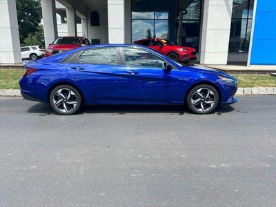 2023 Hyundai ELANTRA SEL IVT