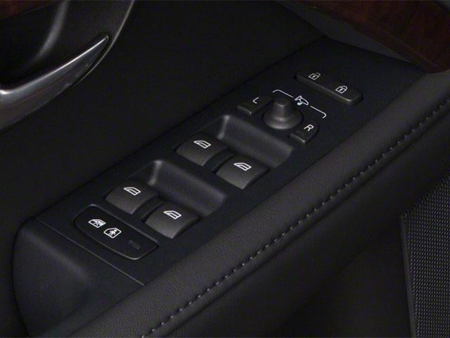 2012 Volvo XC70 4dr Wgn 3.2L PZEV