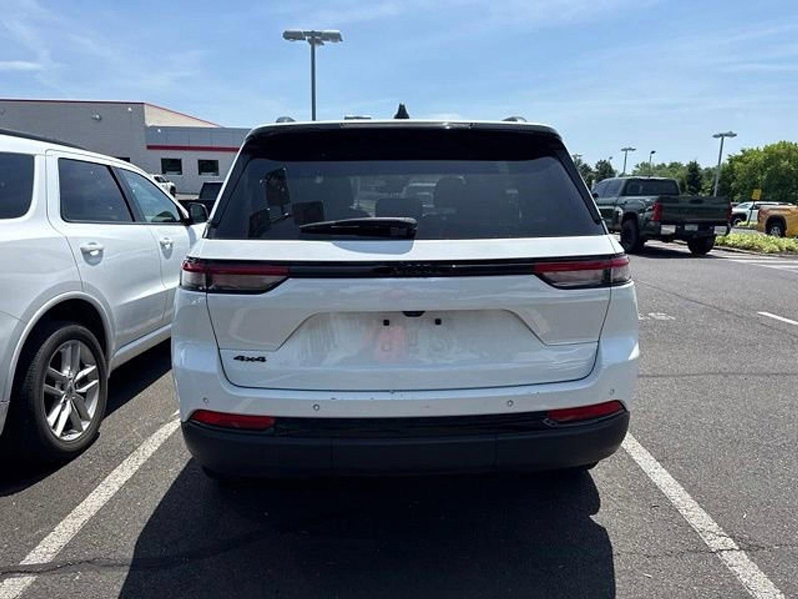 2025 Jeep Grand Cherokee Altitude 4x4